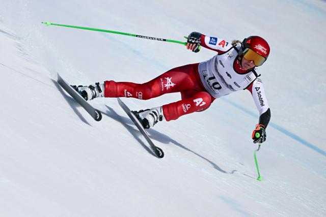 Austria's Cornelia Huetter competes in the women's super G race part of the FIS Alpine Ski World Cup 2025-2026, in Crans Montana, Switzerland, on January 31, 2026. (Photo by Fabrice COFFRINI / AFP)