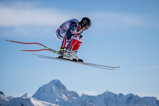 France's Nils Alphand takes part in the men's downhill training on the eve of the race during the FIS Alpine Ski World Cup 2025-2026, in Crans Montana, Switzerland, on January 31, 2026. (Photo by Fabrice COFFRINI / AFP)