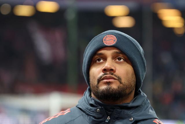 Bayern Munich's Belgian head coach Vincent Kompany looks on prior to the German first division Bundesliga football match between Hamburger SV and FC Bayern Munich in Hamburg, northern Germany on January 31, 2026. (Photo by IBRAHIM OT / AFP) / DFL REGULATIONS PROHIBIT ANY USE OF PHOTOGRAPHS AS IMAGE SEQUENCES AND/OR QUASI-VIDEO