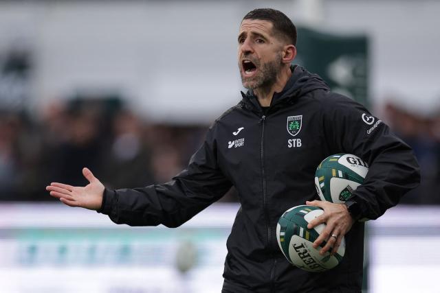 Montauban's French head coach Sebastien Tillous-Borde reacts prior to the French Top14 rugby union match between US Montauban and Union Bordeaux-Begles (UBB) at Stade Sapiac in Montauban, south-western France on January 31, 2026. (Photo by Valentine CHAPUIS / AFP)
