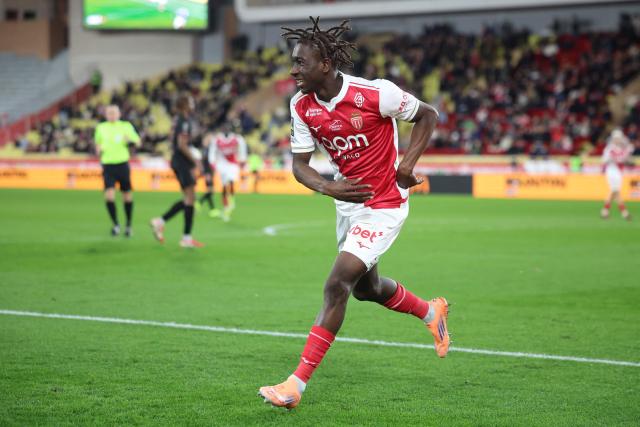 Monaco's French midfielder #28 Mamadou Coulibaly celebrates after scoring his team's third goal during the French L1 football match between AS Monaco and Stade Rennais FC at the Louis II Stadium (Stade Louis II) in the Principality of Monaco on January 31, 2026. (Photo by Valery HACHE / AFP)