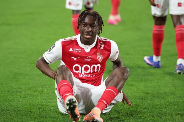Monaco's French midfielder #28 Mamadou Coulibaly (C) celebrates after scoring his team's third goal during the French L1 football match between AS Monaco and Stade Rennais FC at the Louis II Stadium (Stade Louis II) in the Principality of Monaco on January 31, 2026. (Photo by Valery HACHE / AFP)
