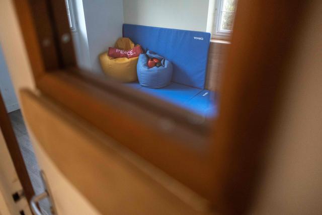 This photograph shows a view of a room designed to let off steam in the house MADEO, an experimental place of welcome for children with psycho troubles in Milizac-Guipronvel, western France on January 21, 2026. They are known as the “unplaceables”: a handful of teenagers in the care of child welfare services (ASE) whose foster families no longer want them. Near Brest, an experimental program called “Maison Madeo” is attempting to provide them with stability and peace of mind. (Photo by Fred TANNEAU / AFP)
