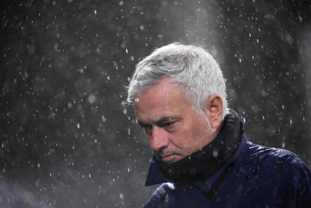 SL Benfica's Portuguese head coach Jose Mourinho walks to the bench before the Portuguese League football match between CD Tondela and SL Benfica at the Joao Cardoso stadium in Tondela on February 1, 2026. (Photo by Miguel RIOPA / AFP)