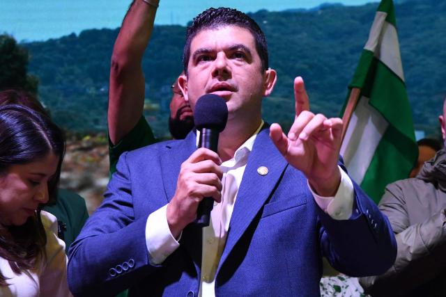 Costa Rica’s presidential candidate from the Liberation Party, Alvaro Ramos, delivers his concession speech after the presidential election results at the Crowne Plaza Corobici hotel in San Jose on February 1, 2026. Right-wing law-and-order candidate Laura Fernandez enjoyed a commanding lead in the country's presidential election, according to partial results from the February 1 vote, which was dominated by concern over drug-related crime. (Photo by EZEQUIEL BECERRA / AFP)