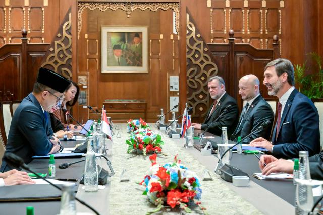 Indonesian Foreign Minister Sugiono (L) and his Slovak counterpart Juraj Blanar (R) hold a bilateral meeting in Jakarta on February 3, 2026. (Photo by BAY ISMOYO / AFP)