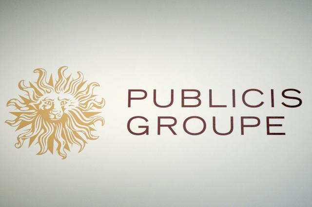 (FILES) Picture of the logo of French advertising group Publicis taken on February 14, 2008 in Paris, during a press conference following the group's release of 2007 earnings. Shares of Publicis, the French advertising giant, drop more than 10% to 77.72 euros on the Paris stock exchange after the group issues what investors view as cautious forecasts for 2026 on February 3, 2026. (Photo by ERIC PIERMONT / AFP)
