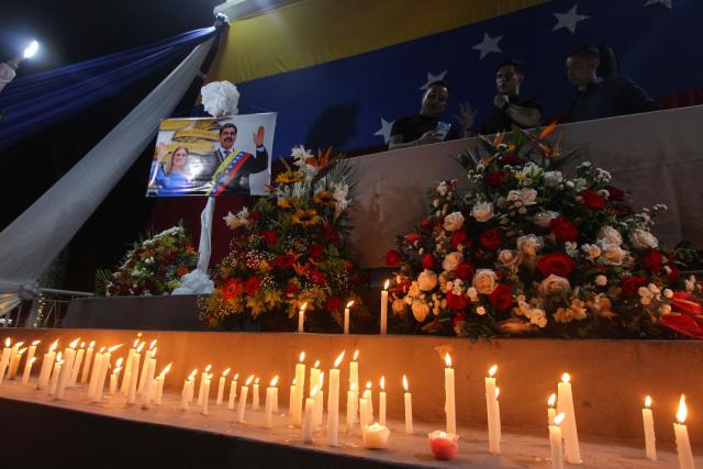Supporters of ousted President Nicolas Maduro take part in a vigil in San Cristobal, Tachira state, on February 3, 2026. Thousands of backers of Venezuela's former leader Nicolas Maduro, who was ousted in a deadly US military operation, marched in Caracas on February 3 to demand his freedom. (Photo by JOHNNY PARRA / AFP)