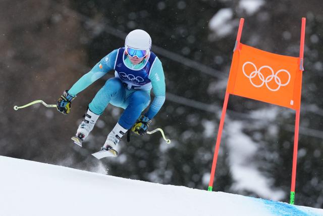 Ireland's Cormac Comerford takes part in  the first official training for the men's downhill alpine skiing event ahead of the Milano Cortina 2026 Winter Olympic Games at the Stelvio Ski Centre in Bormio (Valtellina) on February 4, 2026. (Photo by Dimitar DILKOFF / AFP)