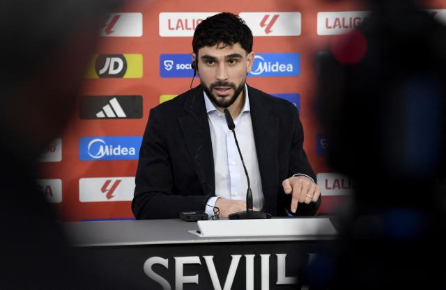 French midfielder Neal Maupay talks to media during his presentation as new Seville FC player, in Seville on February 4, 2026. (Photo by CRISTINA QUICLER / AFP)