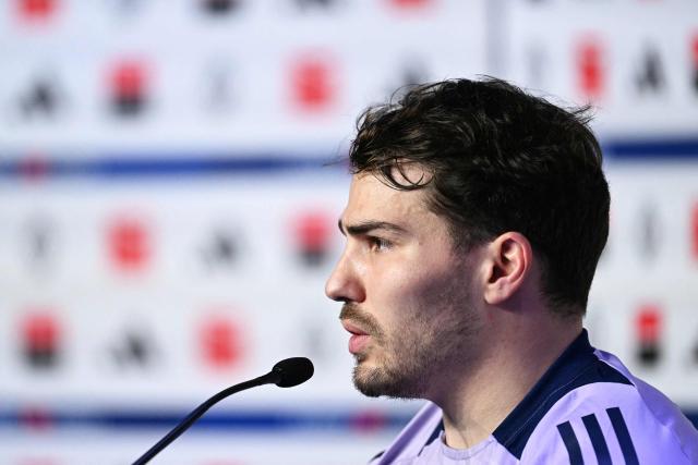 France's scrum-half Antoine Dupont holds a press conference after the captain’s run on the eve of the Six Nations rugby union match between France and Ireland at the Stade de France in Saint-Denis, near Paris, on February 4, 2026. (Photo by Julie SEBADELHA / AFP)