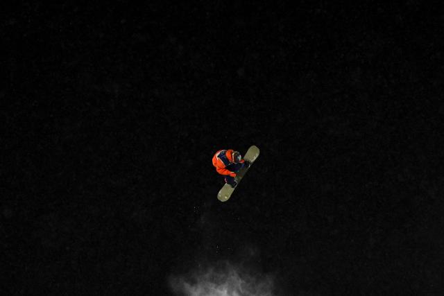 Netherlands' Melissa Peperkamp trains ahead of the snowboard men's big air qualifications during the Milano Cortina 2026 Winter Olympic Games at Livigno Snow Park, in Livigno (Valtellina), on February 4, 2026. (Photo by Jeff PACHOUD / AFP)