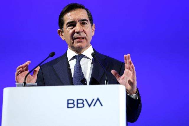 Spain's Bilbao Vizcaya Argentaria Bank (BBVA) Executive Chairman Carlos Torres gives a press conference to announce the company's 2025 annual results in Madrid on February 5, 2026. Spanish banking giant BBVA today reported a record annual profit, shrugging off the rollercoaster ride of its failed hostile takeover bid for its biggest national rival Sabadell. (Photo by Pierre-Philippe MARCOU / AFP)