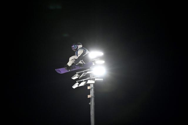 Japan's Taiga Hasegawa competes in the snowboard men's big air qualification run 2 during the Milano Cortina 2026 Winter Olympic Games at Livigno Snow Park, in Livigno (Valtellina), on February 5, 2026. (Photo by Jeff PACHOUD / AFP)