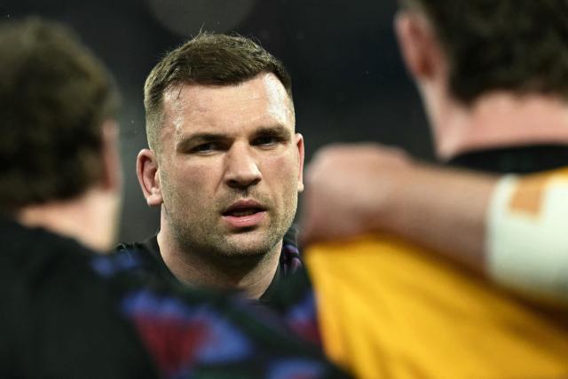 Ireland's lock Tadhg Beirne looks on as he warms up ahead of the Six Nations international rugby union match between France and Ireland at the Stade de France in Saint-Denis, Paris' suburb, on February 5, 2026. (Photo by Julie SEBADELHA / AFP)