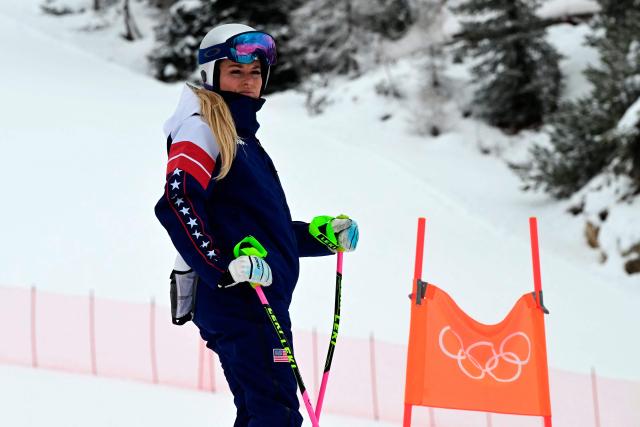 US' Lindsey Vonn inspects the slope before the second official training for the women's downhill event at the Tofane Alpine Skiing Centre during Milano Cortina 2026 Winter Olympic Games in Cortina d’Ampezzo on February 6, 2026. (Photo by Stefano RELLANDINI / AFP)