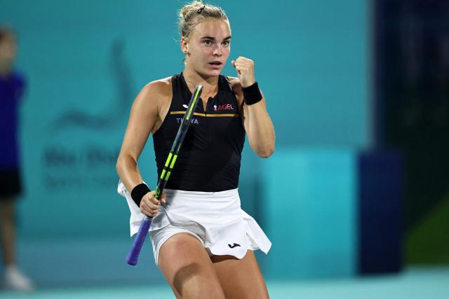 The Czech Republic's Sara Bejlek reacts during her women’s singles semi-final match against Denmark’s Clara Tauson at the Abu Dhabi Open tennis tournament in Abu Dhabi on February 6, 2026. (Photo by Fadel SENNA / AFP)