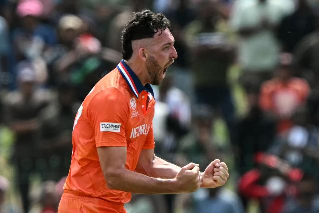 Netherlands' Paul van Meekeren celebrates after taking the wicket of Usman Khan during the 2026 ICC Men's T20 Cricket World Cup group stage match between Pakistan and Netherlands at the Sinhalese Sports Club (SSC) Ground in Colombo on February 7, 2026. (Photo by Ishara S. KODIKARA / AFP)