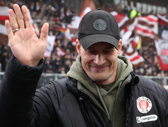 St Pauli's German head coach Alexander Blessin reacts prior to the German first division Bundesliga football match between St Pauli and VfB Stuttgart in Hamburg, northern Germany, on February 7, 2026. (Photo by Ibrahim OT / AFP) / DFL REGULATIONS PROHIBIT ANY USE OF PHOTOGRAPHS AS IMAGE SEQUENCES AND/OR QUASI-VIDEO
