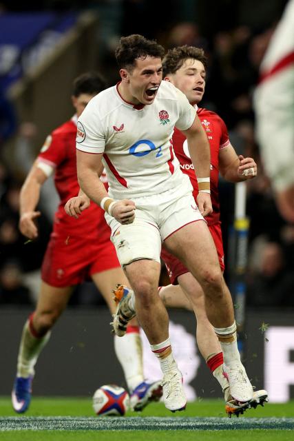 England's wing Henry Arundell celebrates after scoring a try during the Six Nations international rugby union match between England and Wales at Allianz Stadium, Twickenham, in south-west London, on February 7, 2026. (Photo by Adrian Dennis / AFP)