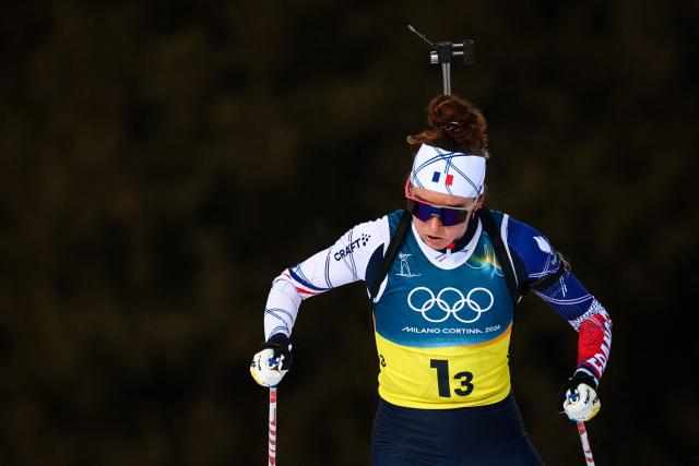 France's Lou Jeanmonnot skis in the mixed biathlon 4 x 6km relay event during the Milano Cortina 2026 Winter Olympic Games at the Anterselva Biathlon Arena (Sudtirol Arena) in Anterselva (Val Pusteria) on February 8, 2026. (Photo by FRANCK FIFE / AFP)