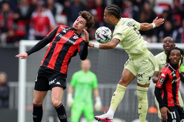 Nice's French midfielder #23 Gabin Bernardeau (L) fights for the ball with Monaco's German defender #05 Thilo Kehrer (R) during the French L1 football match between OGC Nice and AS Monaco at the Allianz Riviera Stadium in Nice, south-eastern France, on February 8, 2026.  (Photo by Valery HACHE / AFP)
