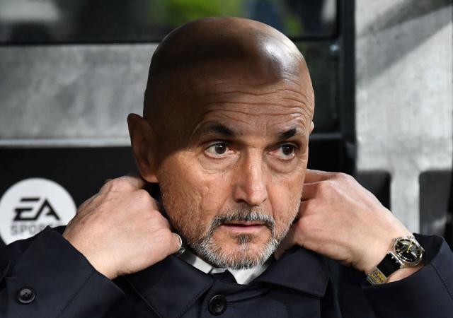 Juventus' Italian head coch Luciano Spalletti gestures ahead of the Italian Serie A football match Juventus vs Lazio at the Allianz stadium in Turin on February 8, 2026. (Photo by Isabella BONOTTO / AFP)