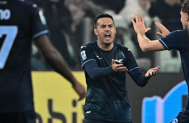 Lazio's Spanish Forward #9 Pedro celebrates after scoring his team's first goal during the Italian Serie A football match Juventus vs Lazio at the Allianz stadium in Turin on February 8, 2026. (Photo by Isabella BONOTTO / AFP)