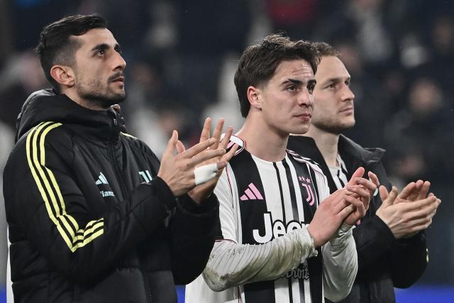 Juventus' Turkish forward #10 Kenan Yildiz (C) flanked by teammates salutes to supporters at the end of the Italian Serie A football match Juventus and Lazio at the Allianz stadium in Turin on February 8, 2026. (Photo by Isabella BONOTTO / AFP)