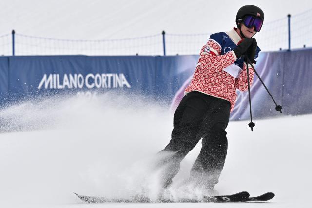 Norway's Birk Ruud reacts in the freestyle skiing men's freeski slopestyle final run 2 during the Milano Cortina 2026 Winter Olympic Games at Livigno Snow Park, in Livigno (Valtellina), on February 10, 2026. (Photo by Jeff PACHOUD / AFP)