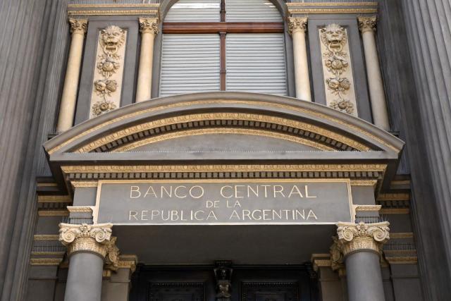 View of Argentina's Central Bank in Buenos Aires, on February 10, 2026. Inflation remained practically stable in January in Argentina, closing at 2.9%, the Indec statistics institute announced on Tuesday. Its director resigned last week after opposing the government’s decision to postpone the implementation of a new measurement method. (Photo by Luis ROBAYO / AFP)
