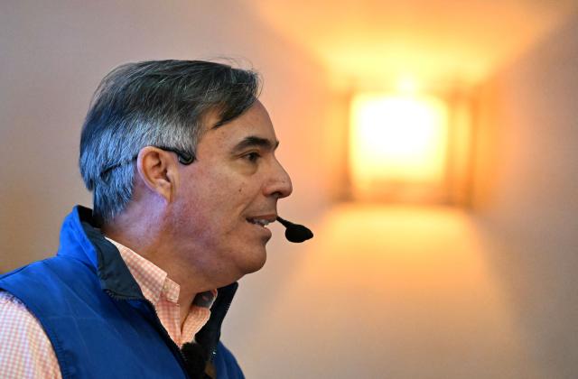 Eduardo Caceres, executive president of the Venezuelan Automotive Chamber (Cavenez), speaks during a press conference in Caracas on February 10, 2026. (Photo by Juan BARRETO / AFP)