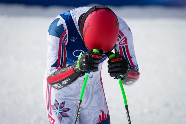 Norway's Fredrik Moeller reacts in the finish area of the men's super-G alpine skiing event during the Milano Cortina 2026 Winter Olympic Games at the Stelvio Ski Centre in Bormio (Valtellina) on February 11, 2026. (Photo by Dimitar DILKOFF / AFP)