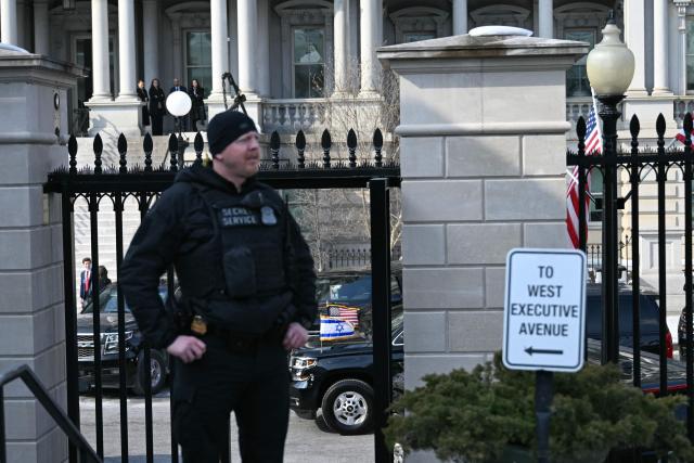 A car carrying Israeli Prime Minister Benjamin Netanyahu arrives at the White House ahead of a meeting with US President Donald Trump in Washington, DC, on February 11, 2026. Netanyahu said February 10 the top priority in his talks with Trump would be the ongoing negotiations with Iran, as he presses for a tougher US approach to Tehran's ballistic missile programme. (Photo by Brendan SMIALOWSKI / AFP)