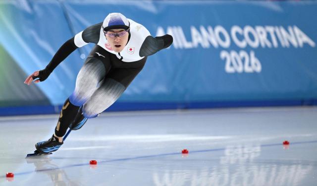 Japan's Taiyo Nonomura competes in the speed skating men's 1000m during the Milano Cortina 2026 Winter Olympic Games at Milano Speed Skating Stadium in Milan on February 11, 2026. (Photo by Daniel MUNOZ / AFP)