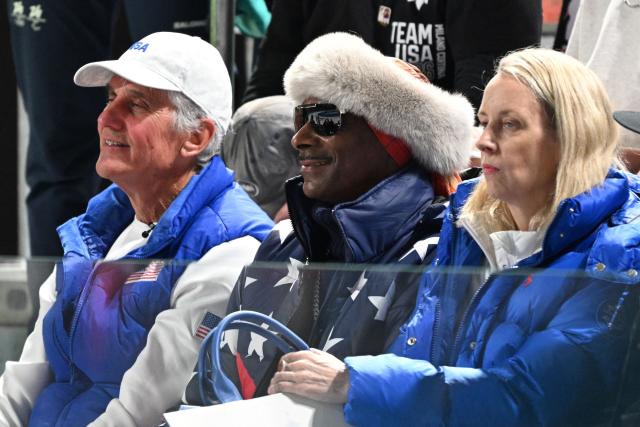 US rapper Snoop Dogg he speed skating men's 1000m during the Milano Cortina 2026 Winter Olympic Games at Milano Speed Skating Stadium in Milan on February 11, 2026. (Photo by Daniel MUNOZ / AFP)