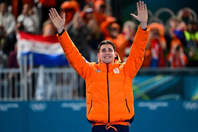 Netherlands' silver medalist Jenning de Boo smiles during the podium for the speed skating men's 1000m event during the Milano Cortina 2026 Winter Olympic Games at Milano Speed Skating Stadium in Milan on February 11, 2026. (Photo by Piero CRUCIATTI / AFP)