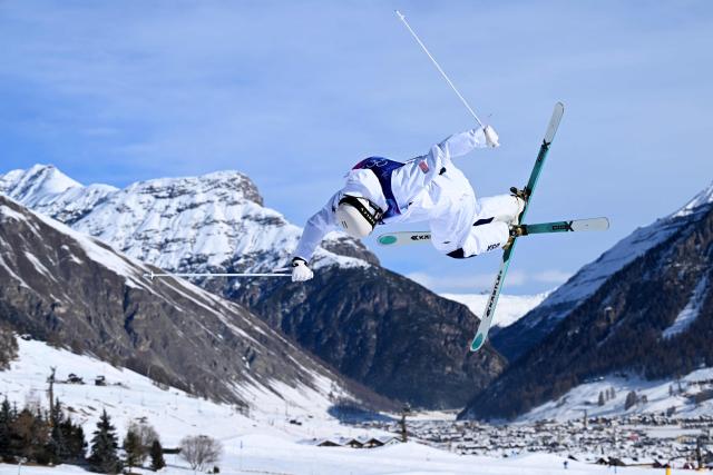 USA's Charlie Mickel competes in the freestyle skiing men's moguls qualification 2 during the Milano Cortina 2026 Winter Olympic Games at Livigno Aerials & Moguls Park, in Livigno (Valtellina), on February 12, 2026. (Photo by Kirill KUDRYAVTSEV / AFP)