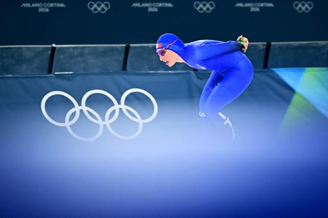 Italy's Francesca Lollobrigida competes in the speed skating women's 5000m during the Milano Cortina 2026 Winter Olympic Games at Milano Speed Skating Stadium in Milan on February 12, 2026. (Photo by JULIEN DE ROSA / AFP)