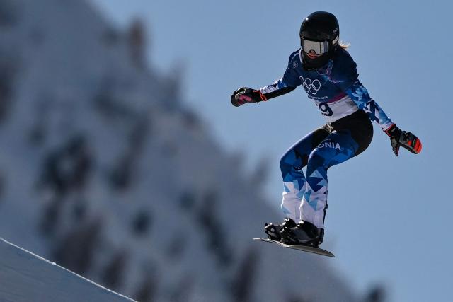 Estonia's Mai Brit Teder competes in the snowboard women's cross seeding run 1 during the Milano Cortina 2026 Winter Olympic Games at Livigno Snow Park, in Livigno (Valtellina), on February 13, 2026. (Photo by Jeff PACHOUD / AFP)