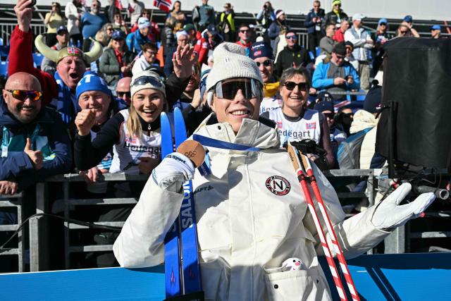 Bronze medallist Norway's Einar Hedegart celebrates after the men's 10km cross-country interval start free event of the Milano Cortina 2026 Winter Olympic Games at Tesero Cross-Country Skiing Stadium in Lago di Tesero (Val di Fiemme) on February 13, 2026. (Photo by Javier SORIANO / AFP)