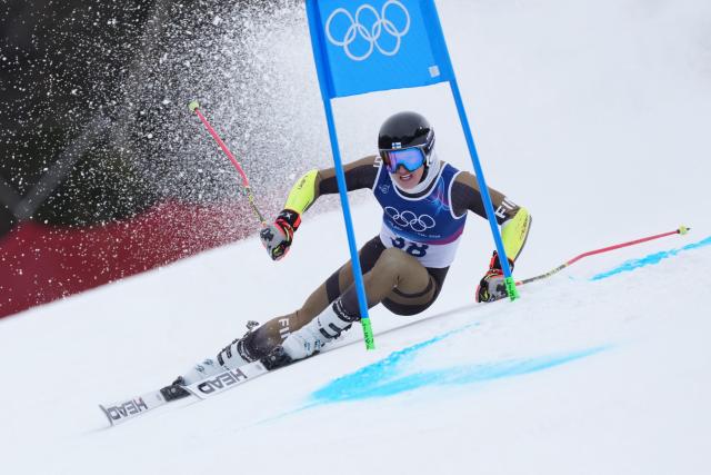 Finland's Jesper Pohjolainen competes in the first run of the men's giant slalom alpine skiing event during the Milano Cortina 2026 Winter Olympic Games at the Stelvio Ski Centre in Bormio (Valtellina) on February 14, 2026. (Photo by Dimitar DILKOFF / AFP)