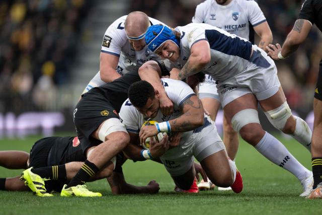 Montpellier’s French prop Wilfrid Hounkpatin runs with the ball during the French Top14 rugby union match between Stade Rochelais (La Rochelle) and Montpellier Herault Rugby at The Marcel-Deflandre Stadium in La Rochelle, western France on February 14, 2026. (Photo by XAVIER LEOTY / AFP)