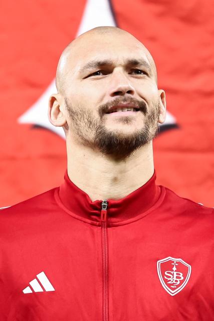 Brest's French forward #19 Ludovic Ajorque looks on ahead of the French L1 football match between LOSC Lille and Stade Brestois 29 at the Stade Pierre-Mauroy in Villeneuve-d'Ascq, northern France, on February 14, 2026. (Photo by Sameer Al-DOUMY / AFP)