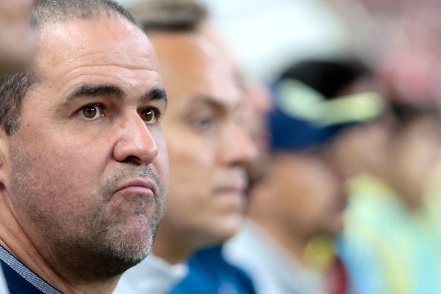 America's Brazilian head coach Andre Jardine gestures during the Liga MX Clausura tournament football match between Guadalajara and America at the Akron Stadium in Zapopan, Jalico state, Mexico on February 14, 2026. (Photo by Ulises Ruiz / AFP)
