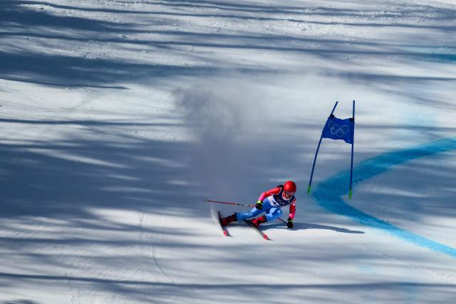Luxembourg's Gwyneth Ten Raa competes in the first run of the women's giant slalom event during the Milano Cortina 2026 Winter Olympic Games at the Tofane Alpine Skiing Centre in Cortina d’Ampezzo on February 15, 2026. (Photo by Marco BERTORELLO / AFP)