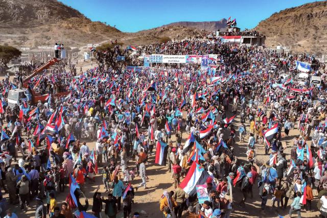 Supporters of Yemen's separatist Southern Transitional Council (STC) gather in Daleh, the hometown of the group's chief Aidarous al-Zubaidi -- who has fled to Abu Dhabi according to Saudi authorities -- for a rally in support of Aidarous and the STC in the southern Daleh province on February 16, 2026. Zubaidi called on supporters the previous week to "keep up the fight" and boost support for the STC. The UAE was part of a Saudi-led coalition that intervened in Yemen in 2015 to back the government against the Iran-backed Huthi rebels who seized the capital Sanaa the previous year. But that alliance has since fractured, with the UAE backing the separatists, who launched their offensive against the Saudi-supported government forces in early December. (Photo by AFP)