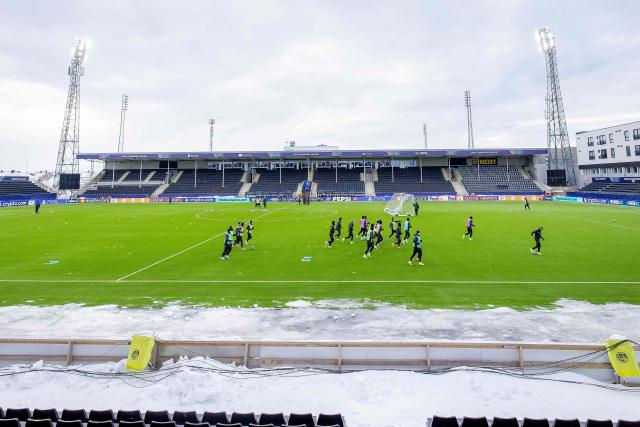 Bodo/Glimt's players take part in a training session at Aspmyra statium in Bodo, Norway on the eve of their UEFA Champions League first-leg, play off football match against Inter Milan on February 17, 2026. (Photo by Thomas Andersen / NTB / AFP) / Norway OUT