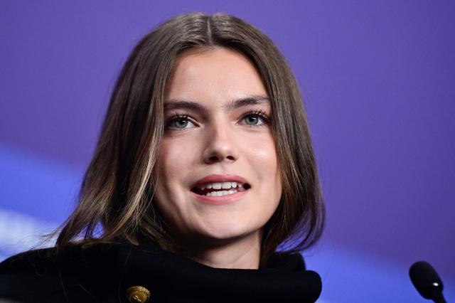 British actress Florence Hunt attends a press conference for the film "Queen at Sea" presented in competition at the 76th Berlinale, Europe's first major film festival of the year, in Berlin on February 17, 2026. (Photo by John MACDOUGALL / AFP)