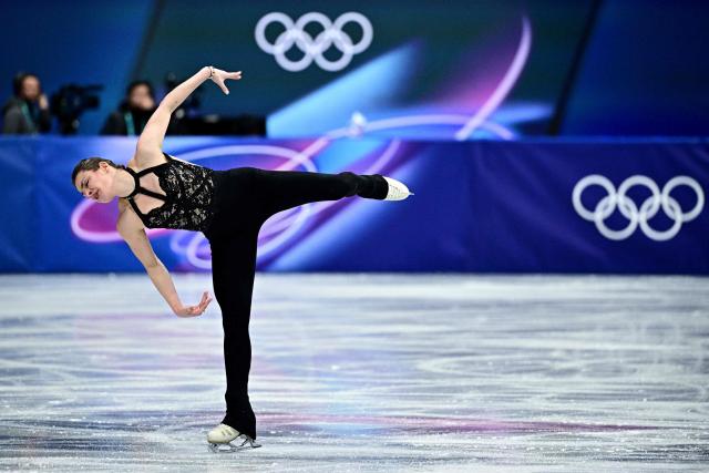 Britain's Kristen Spours competes in the figure skating women's single skating short program during the Milano Cortina 2026 Winter Olympic Games at Milano Ice Skating Arena in Milan on February 17, 2026. (Photo by JULIEN DE ROSA / AFP)